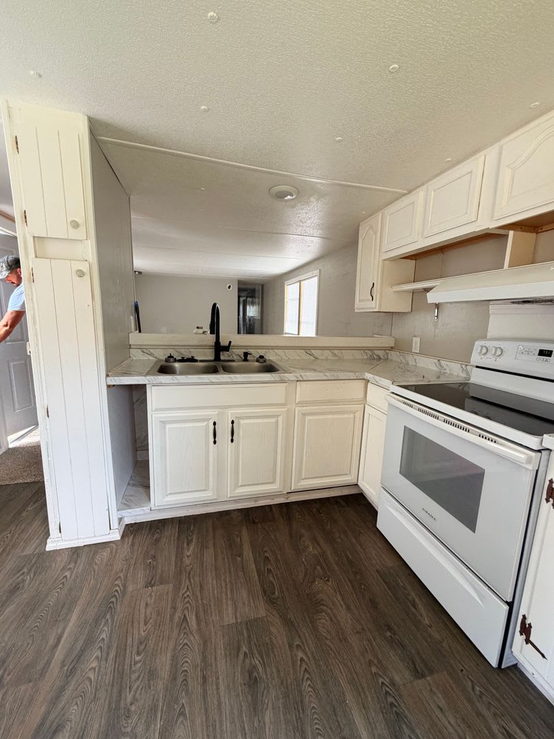 Madisonville Mobile Home – photo 2