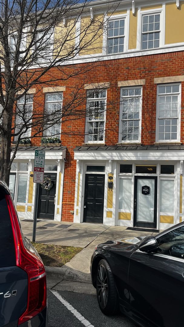 203 Southside Square – photo 1