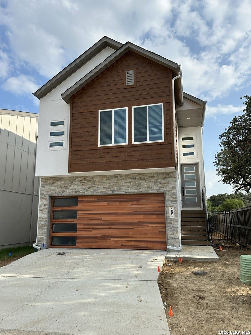 20675 Huebner Road – photo 3