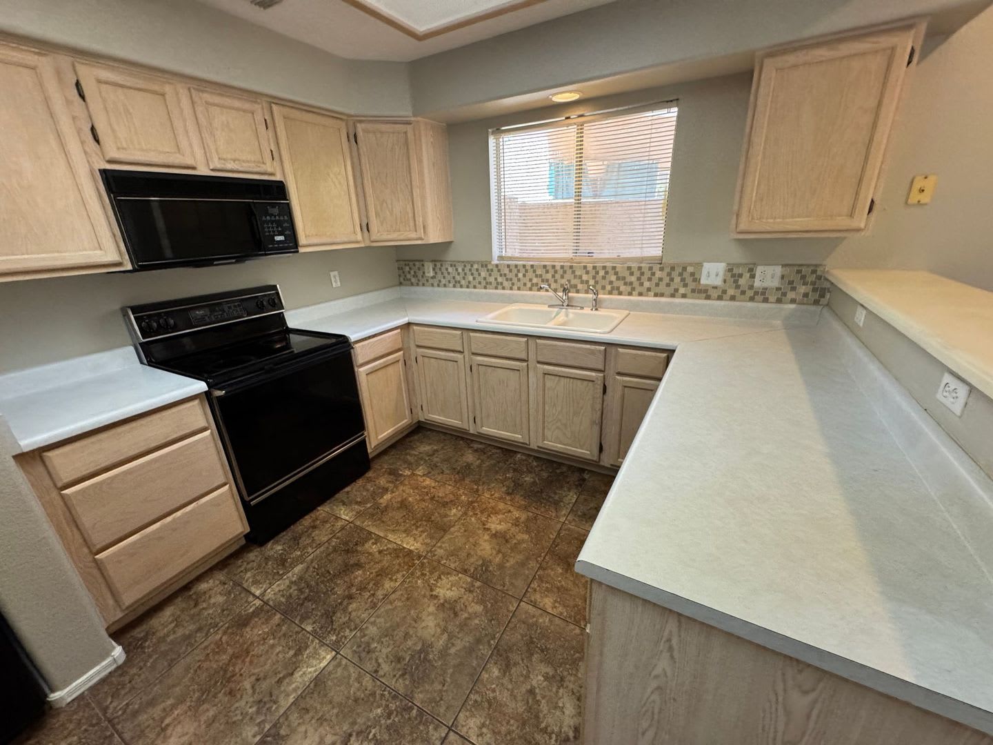 2 Bedroom 2 Bath 1 Car Garage Phoenix – photo 5