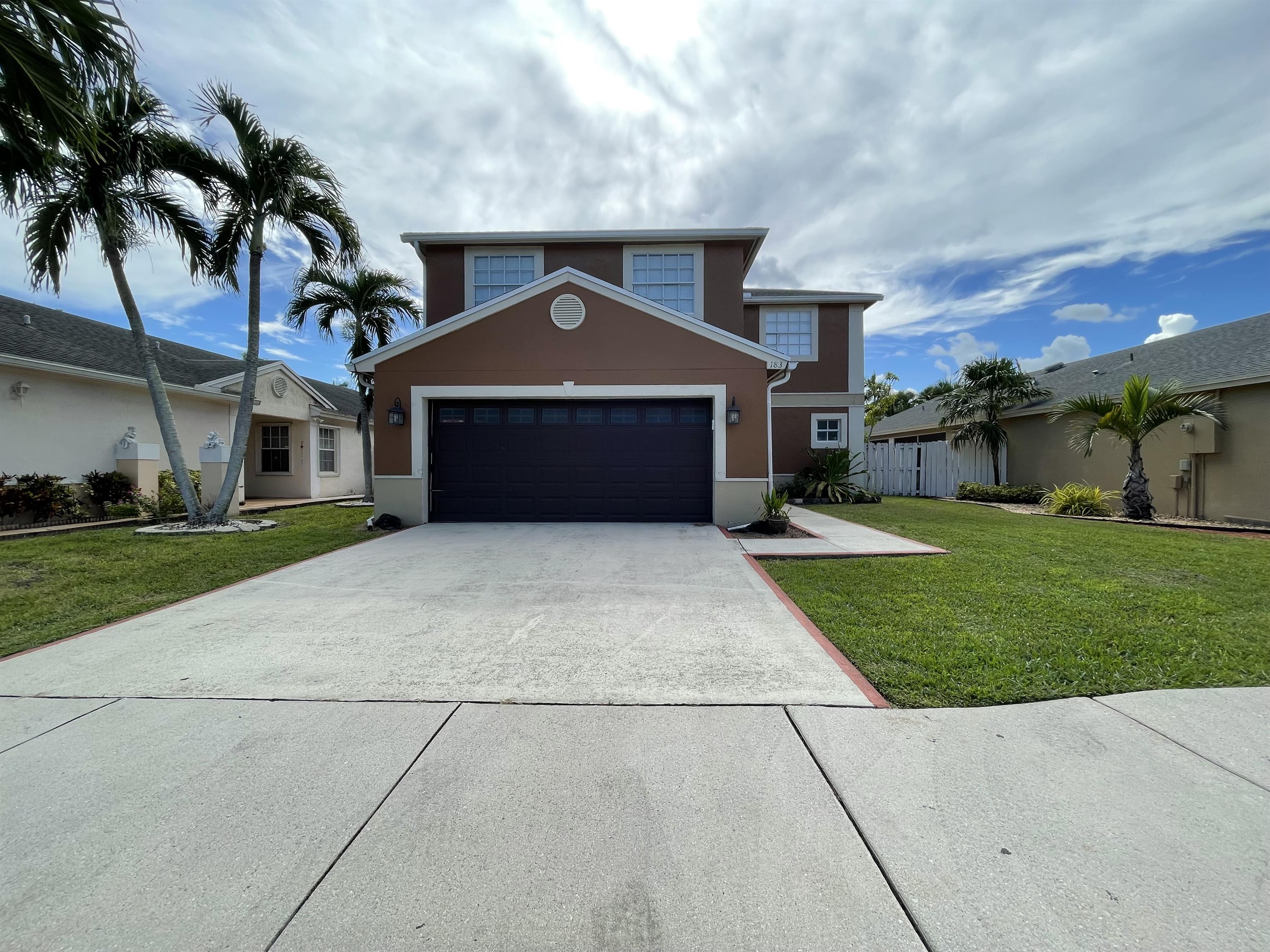 183 East Riverbend Drive – photo 2