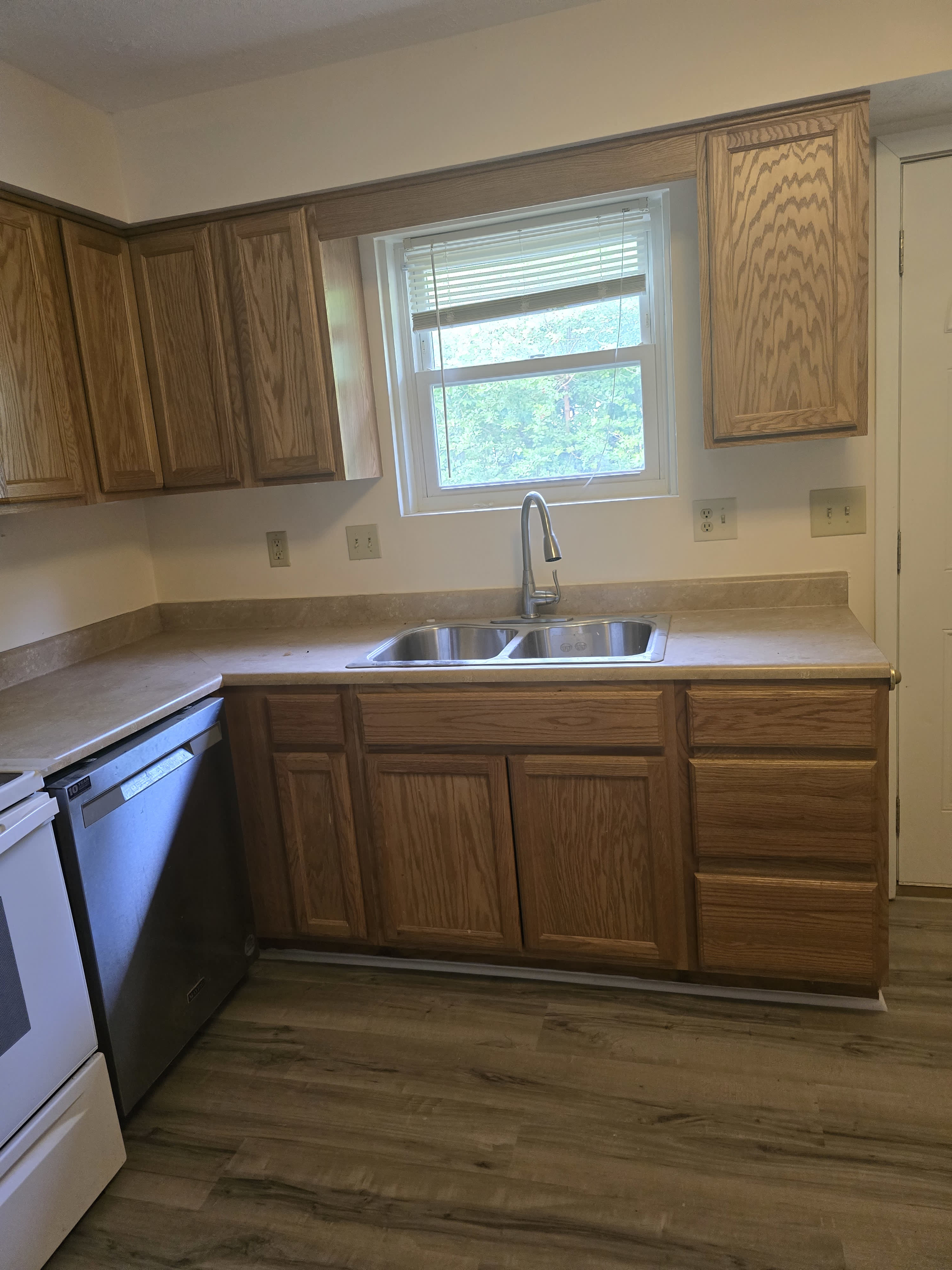 941 Wittenberg Drive – photo 5