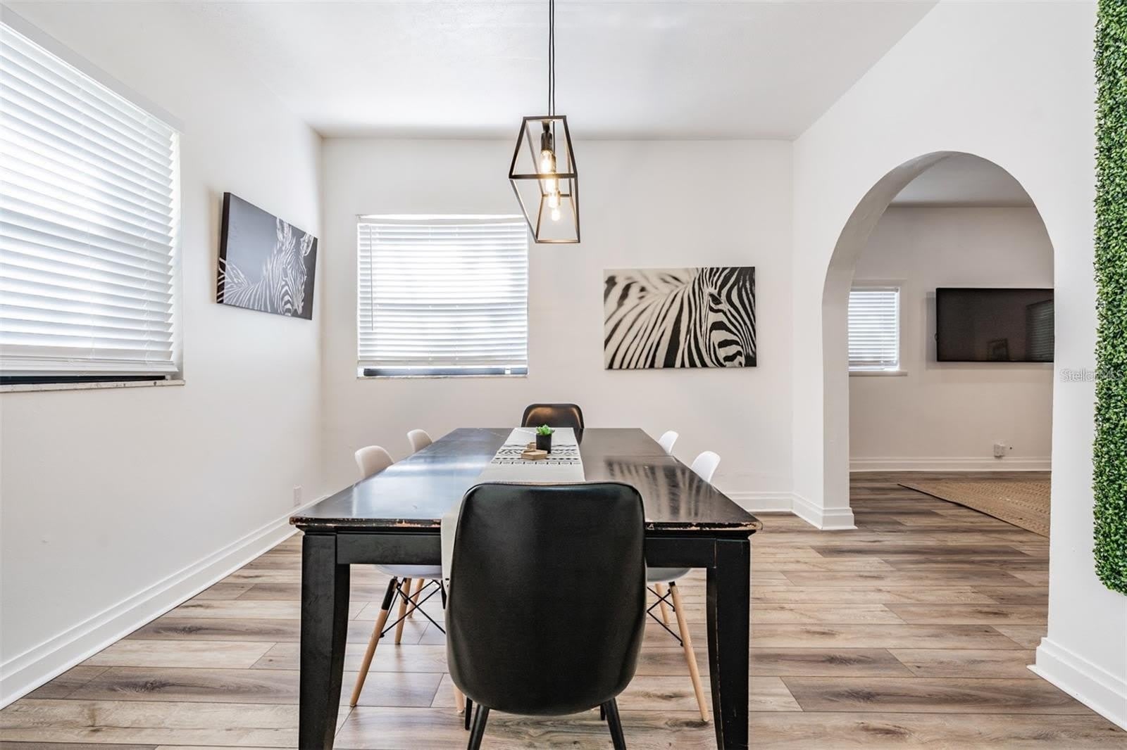 2325 W Green Street – photo 3