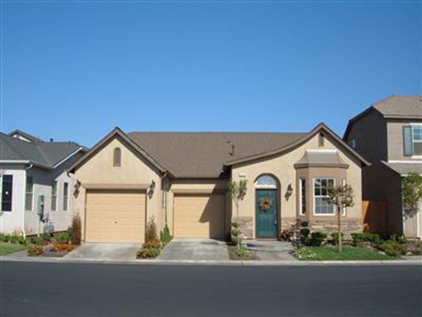 3/2 off Fig Garden Loop – photo 1