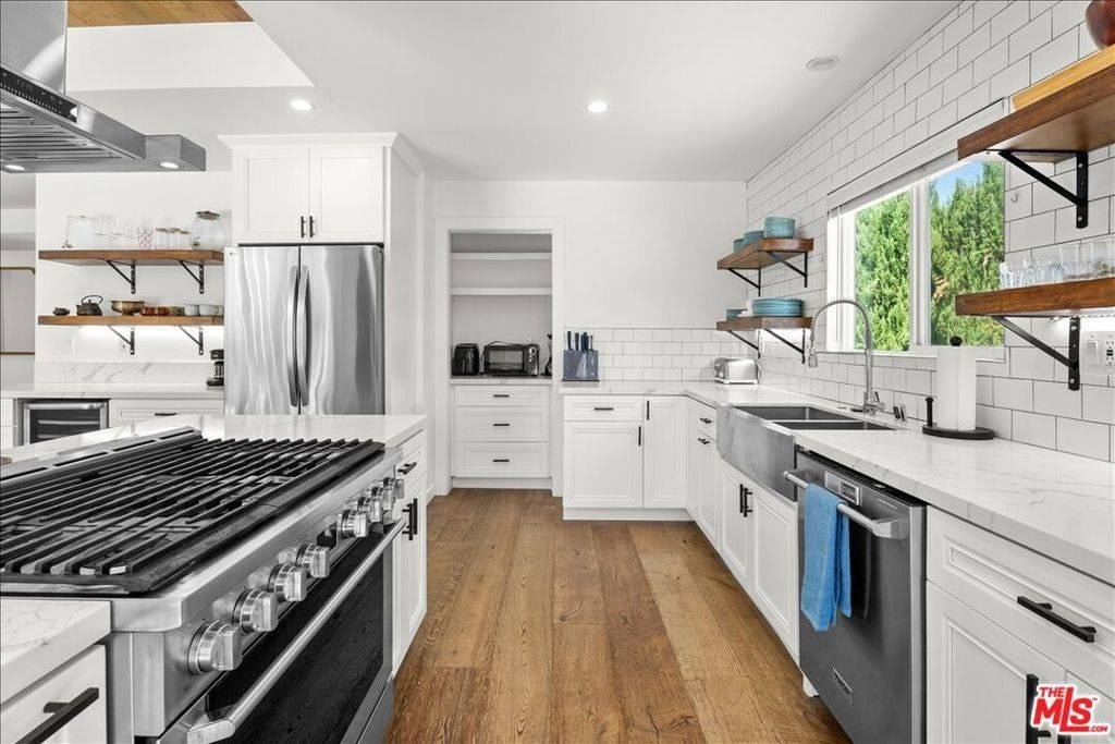 6212 Tunney Avenue – photo 4
