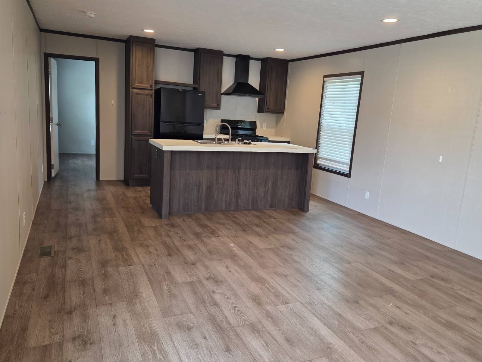 300 W Albert St – photo 1