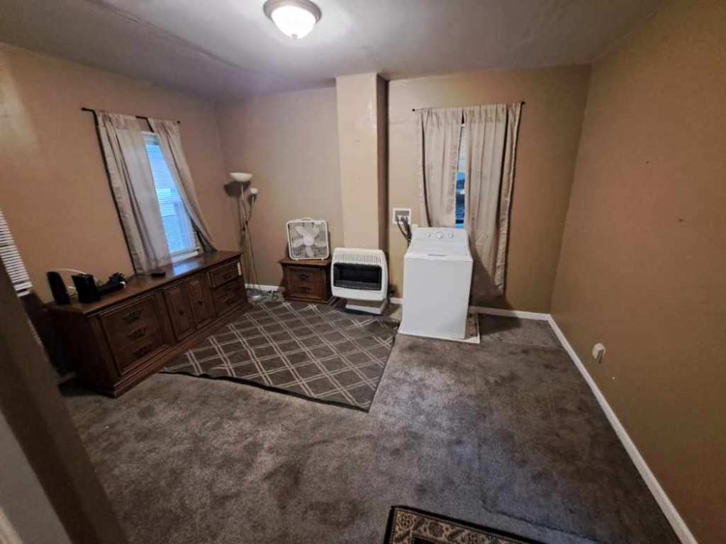 1633 East 49th Street – photo 5