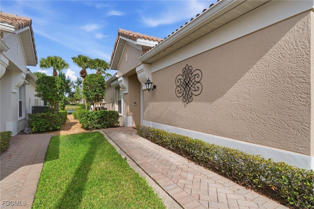 11041 Iron Horse Way – photo 2