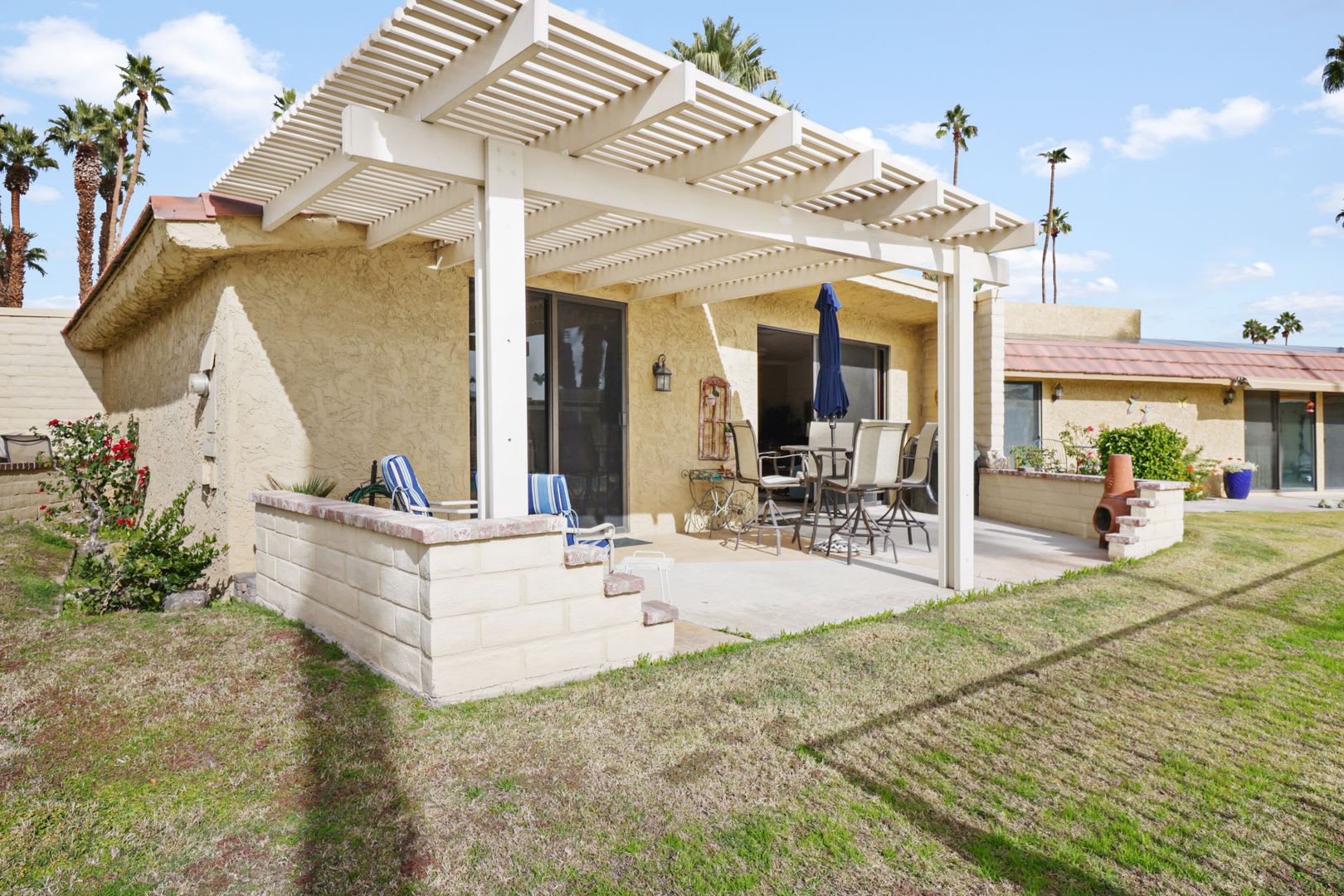 Charming Cathedral City Condo with Territorial Views – photo 5