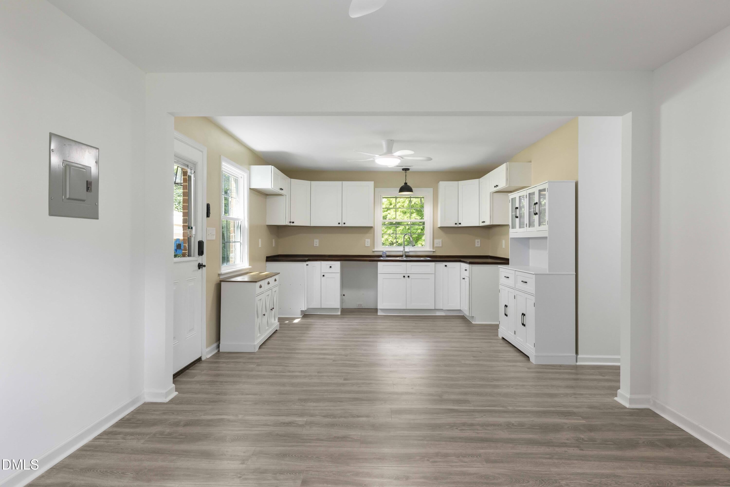 437 Woodsdale Road – photo 2