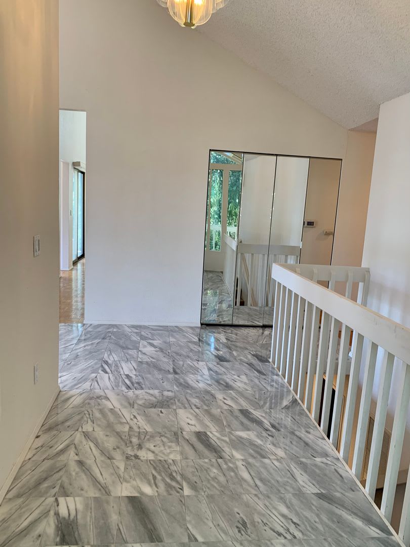 Bellevue/Somerset Home – photo 2