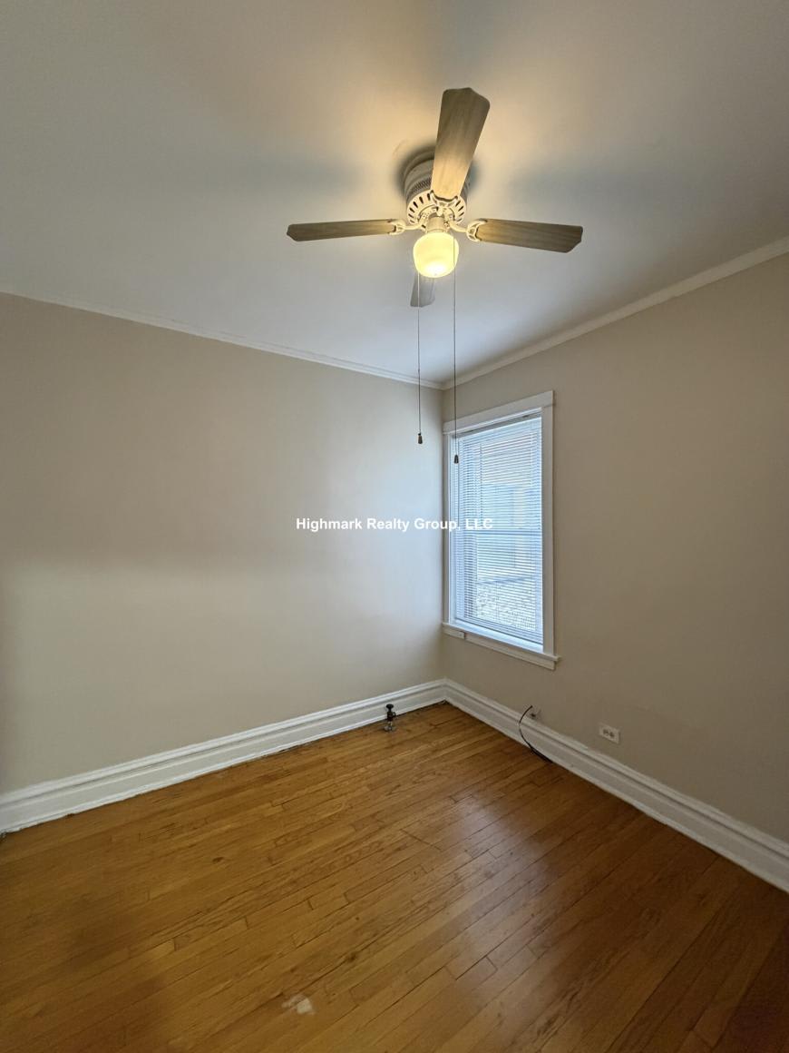 7513 North Greenview Ave. – photo 5
