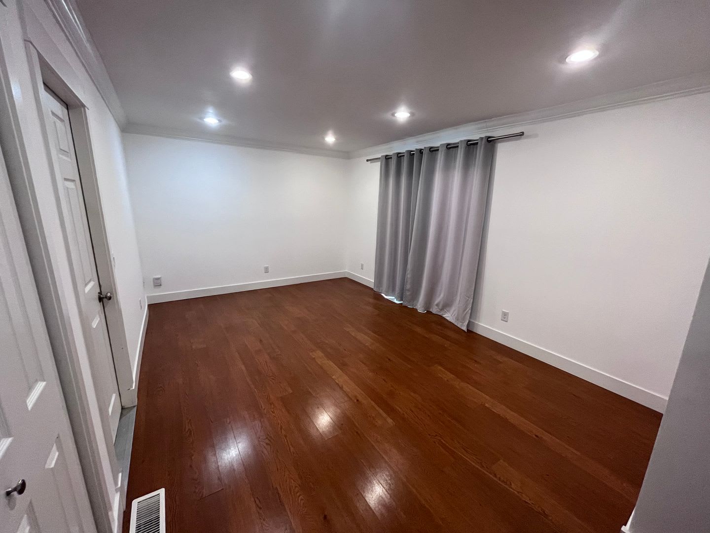 3 Bedroom House! – photo 3