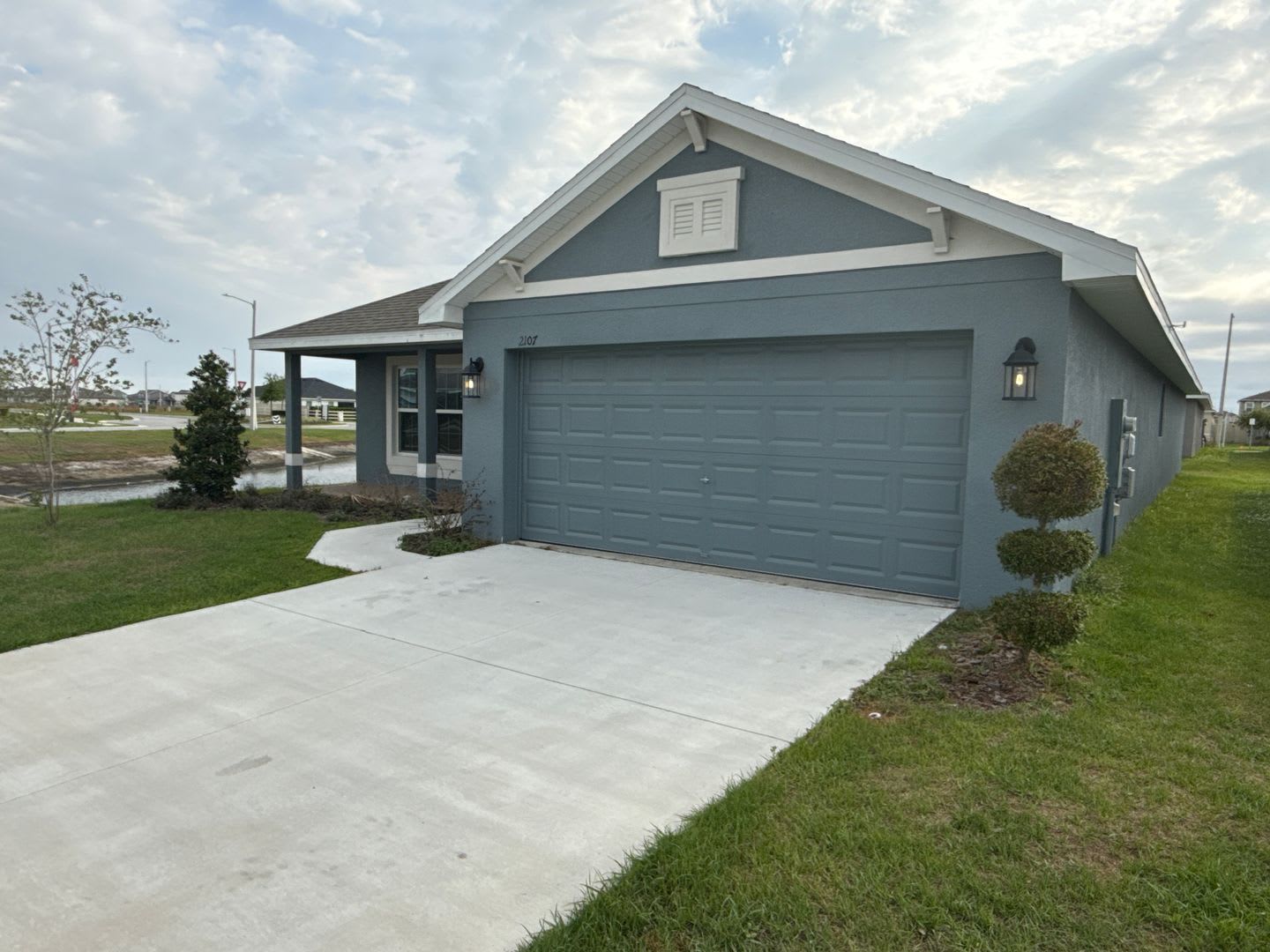 Truly Stunning 4-bedroom, 3-bathroom, 2 car garage in the beautiful new community of Villimar – photo 1