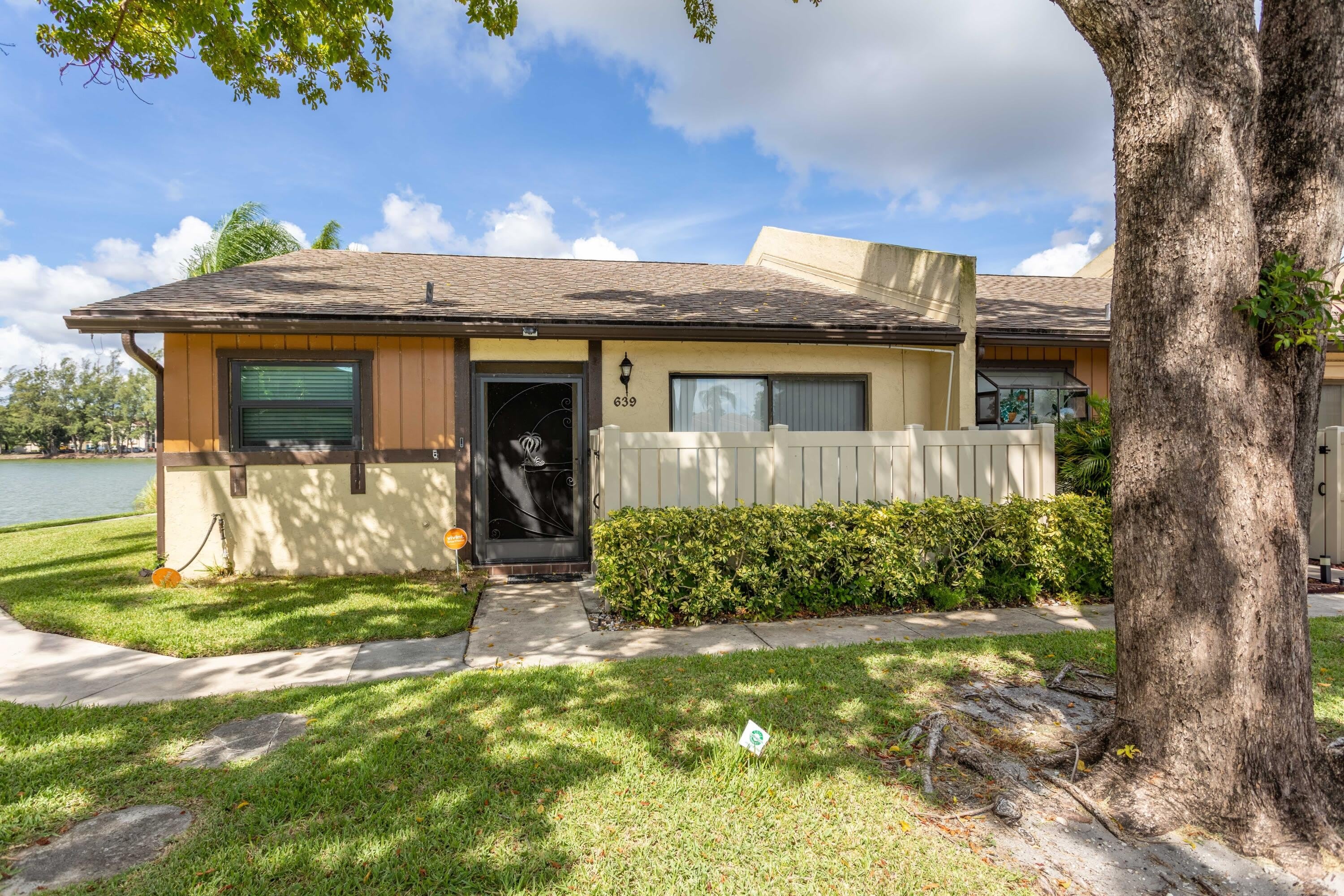 639 Banks Road – photo 3