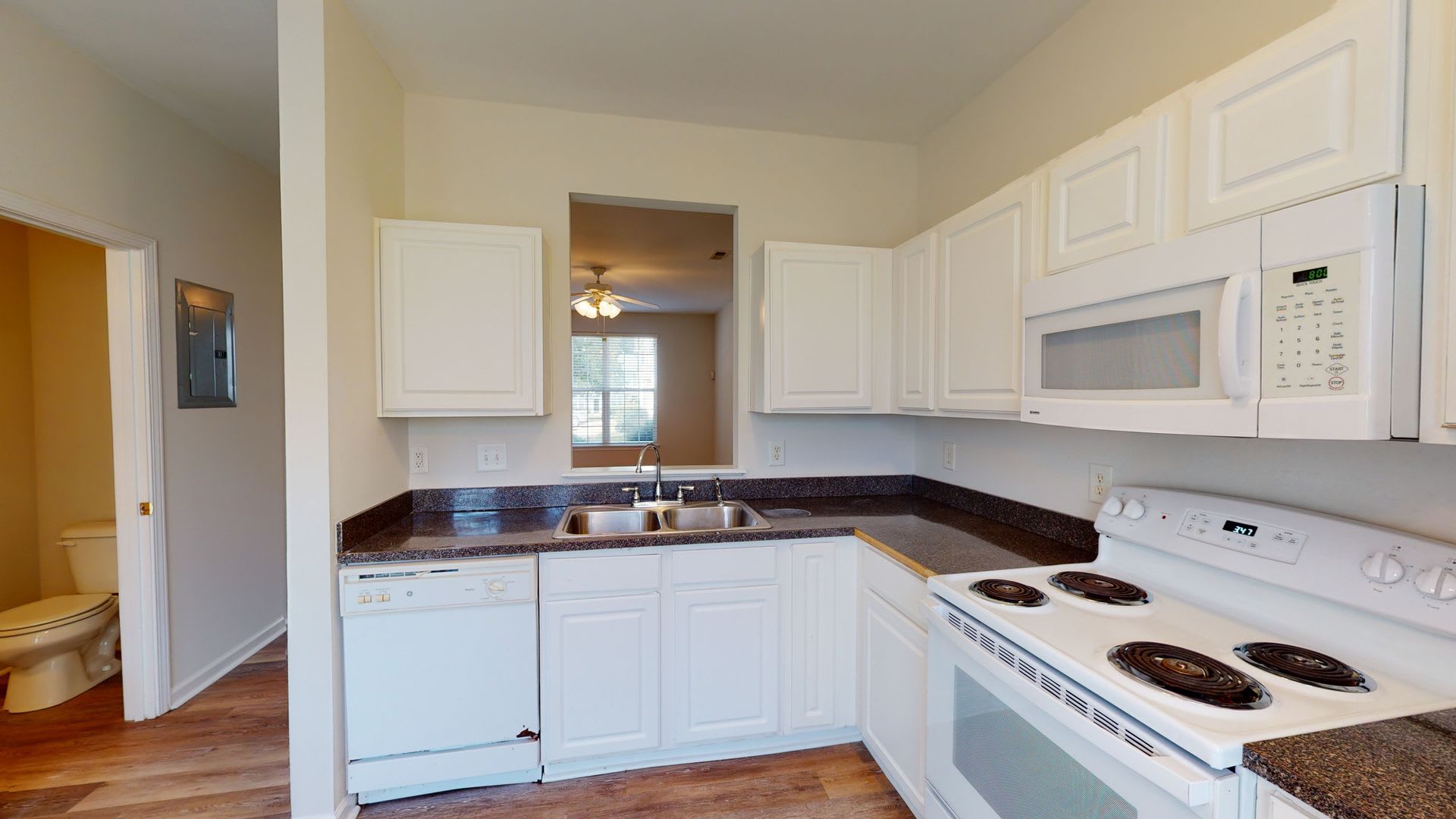 5545 Seths Drive – photo 5