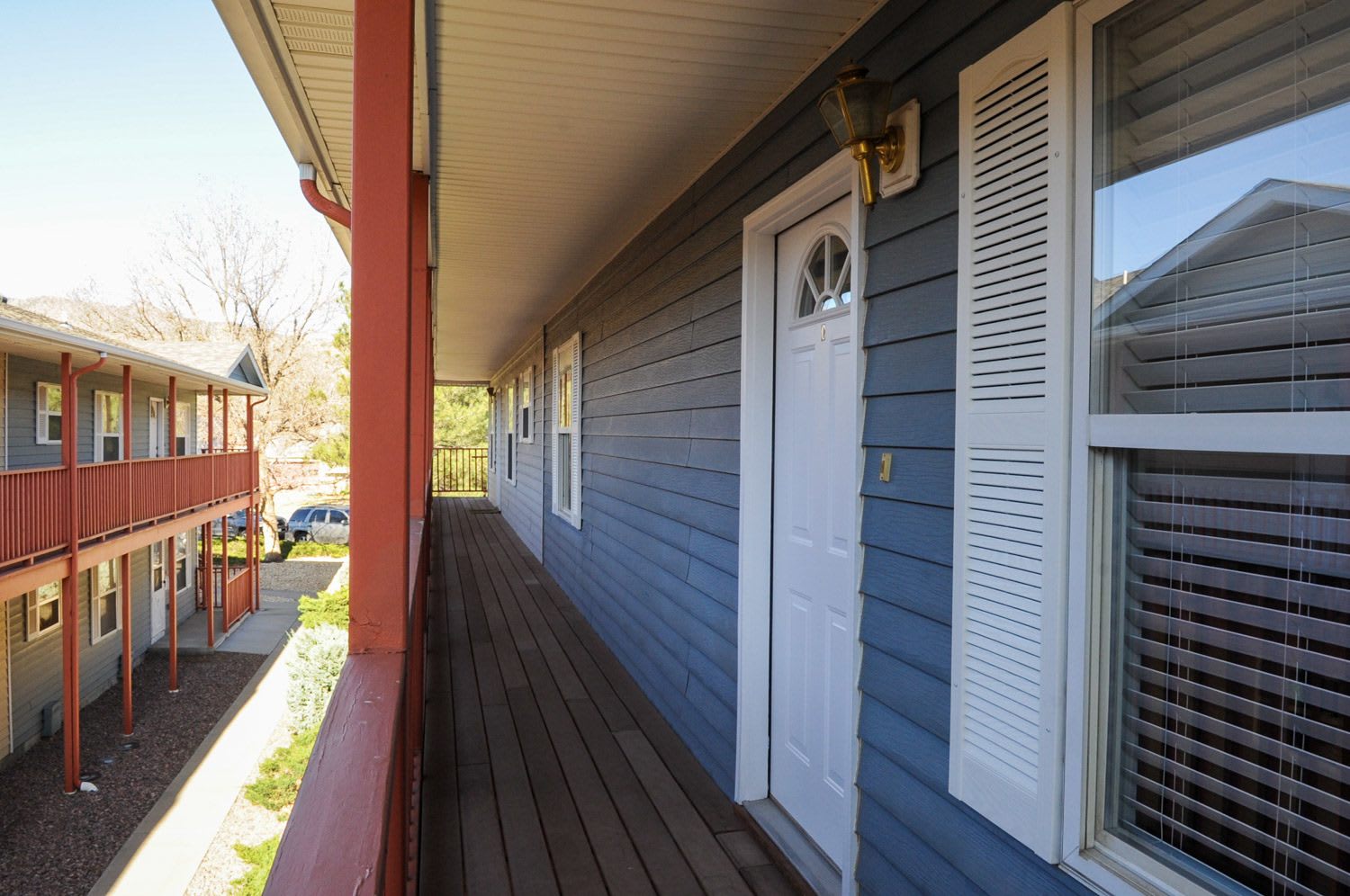 716 Yale Place – photo 2
