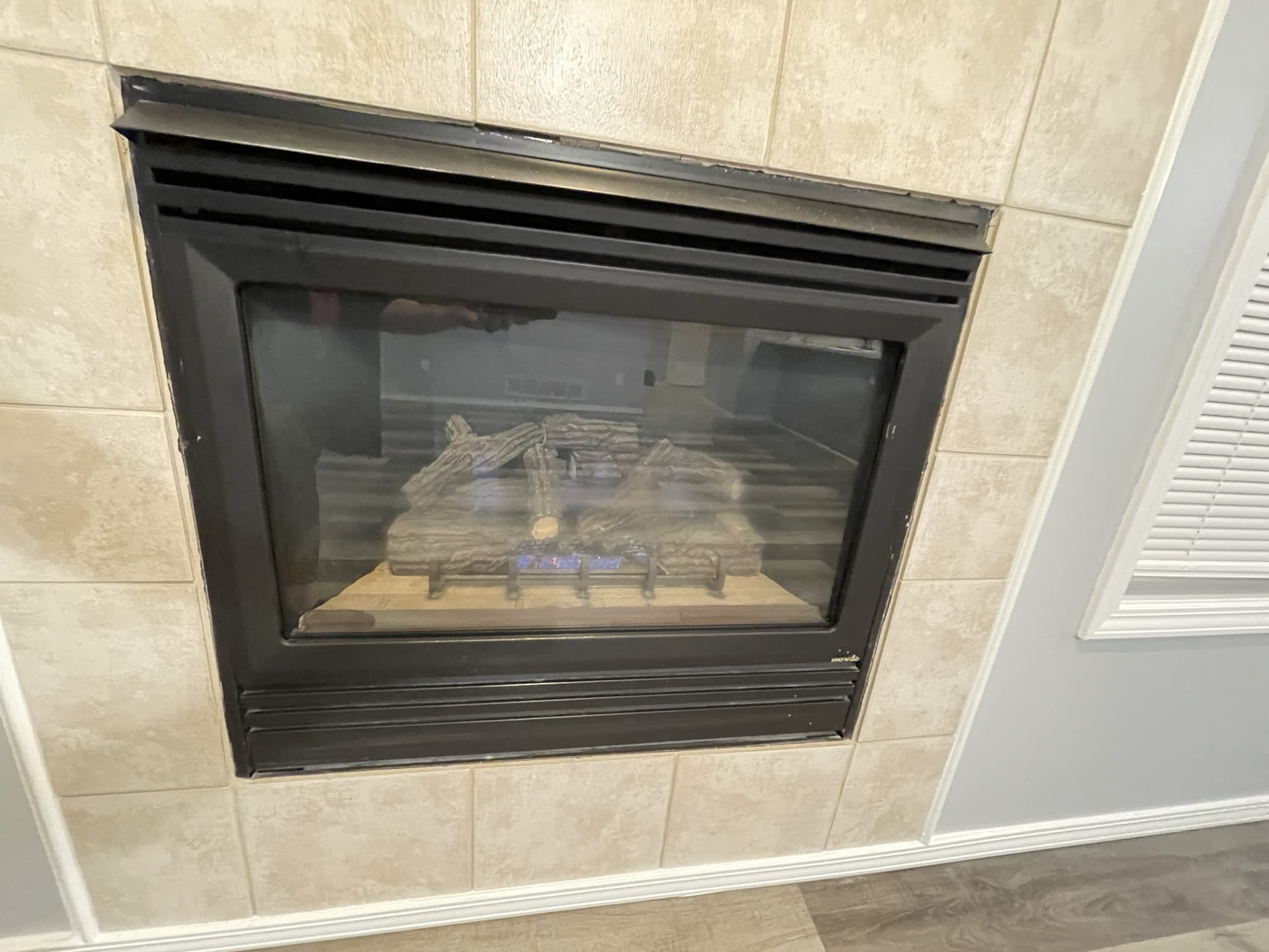 1100 Henry St – photo 5