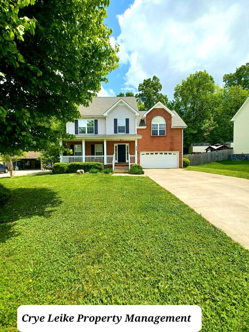 Spacious 3 Bedroom Home With Bonus Room Fenced Yard Pet Friendly – photo 2