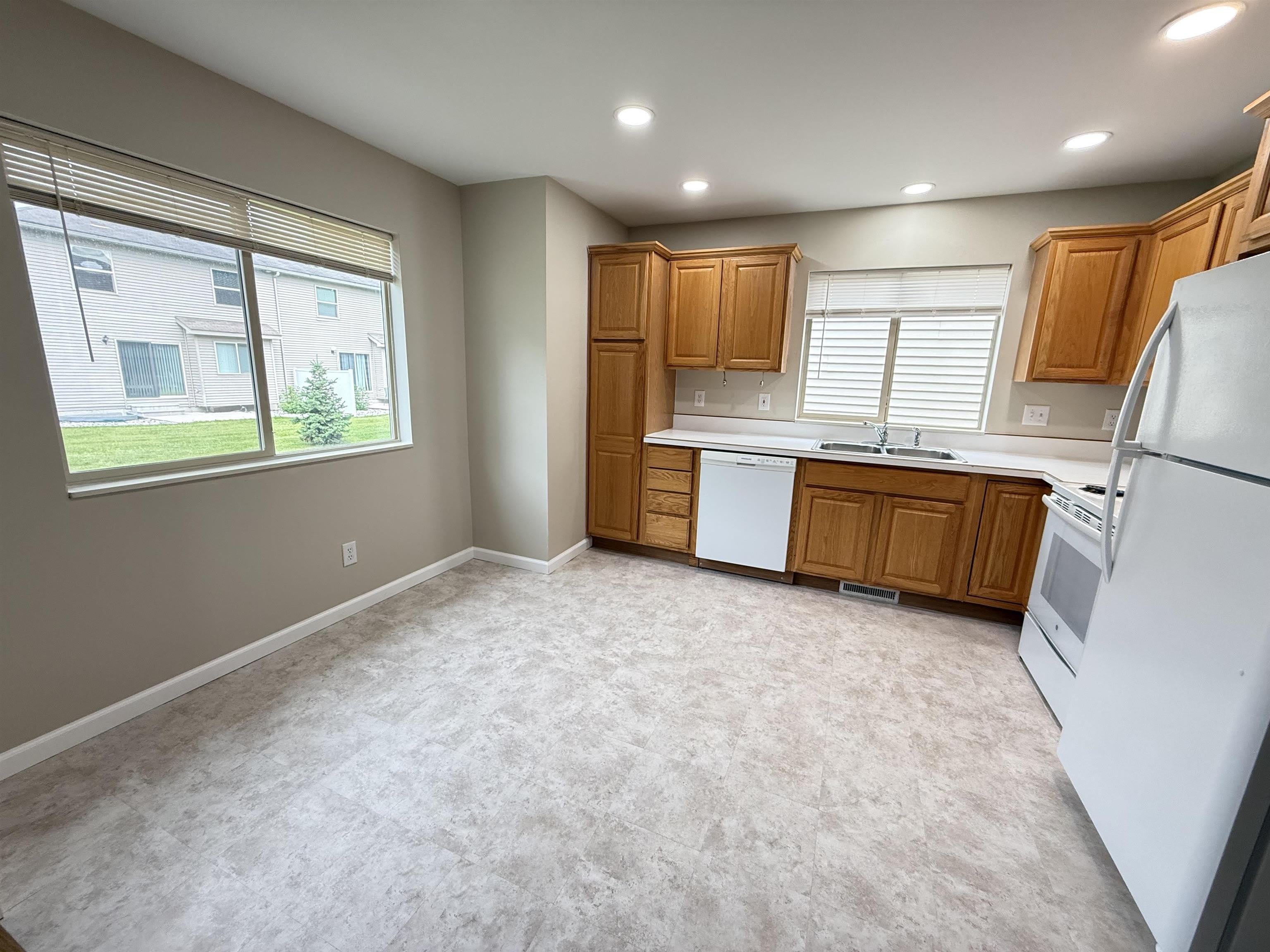 6215 Loretta Lane – photo 4