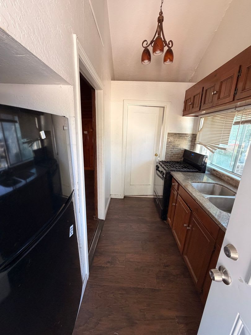 Charming 1Br Duplex In Sacramento – photo 2