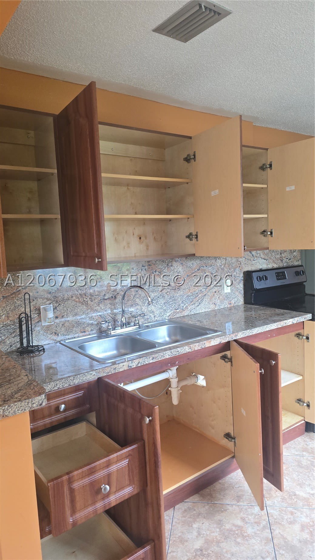 1163 NE 111th St – photo 3