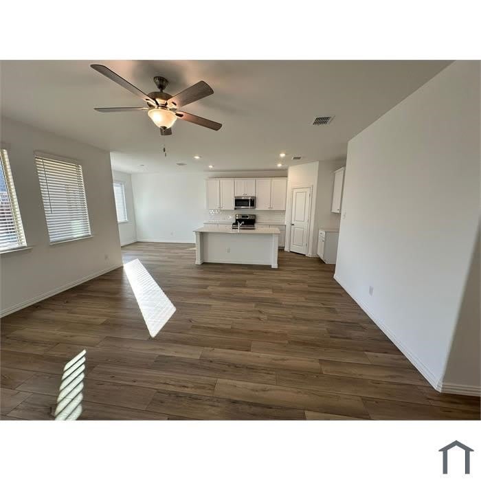 336 Wentworth Drive – photo 2