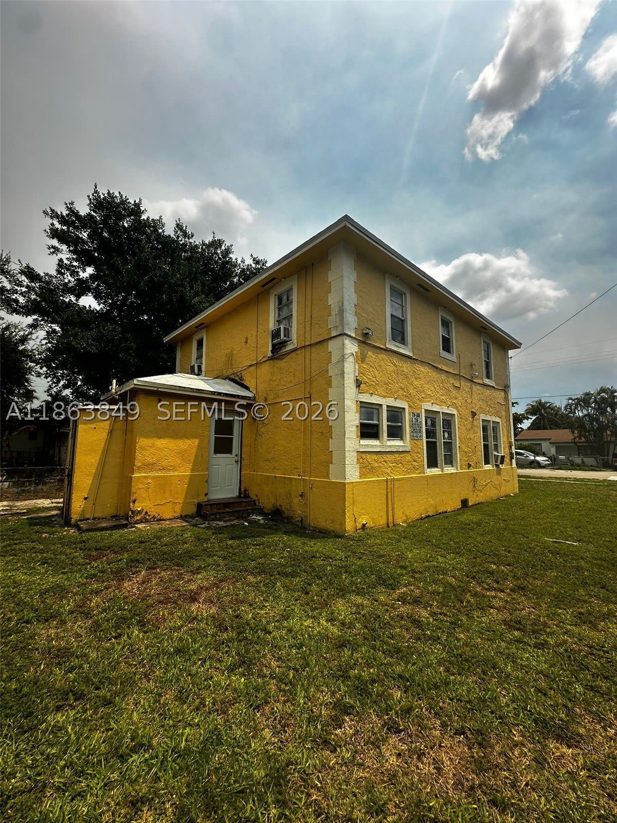1925 NW 56th St – photo 2