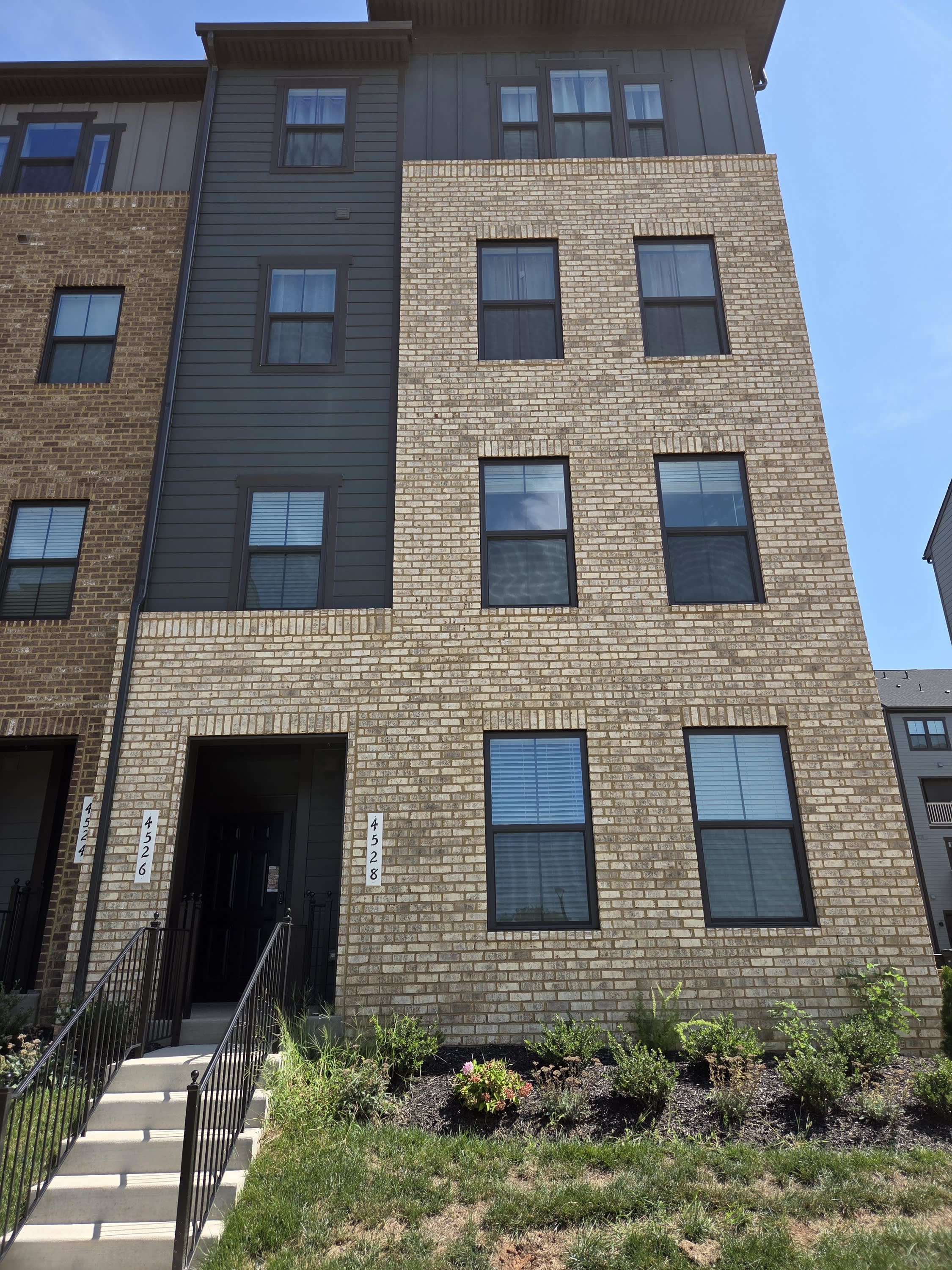4528 Dandelion Loop – photo 1