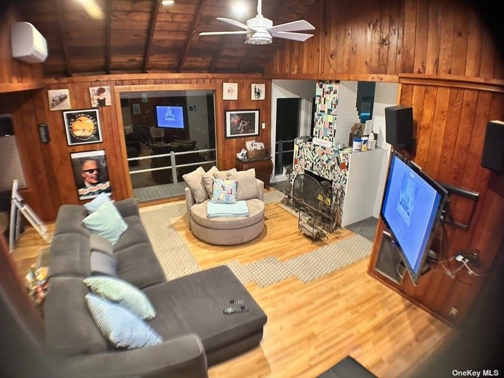 180 Clipper Road – photo 2