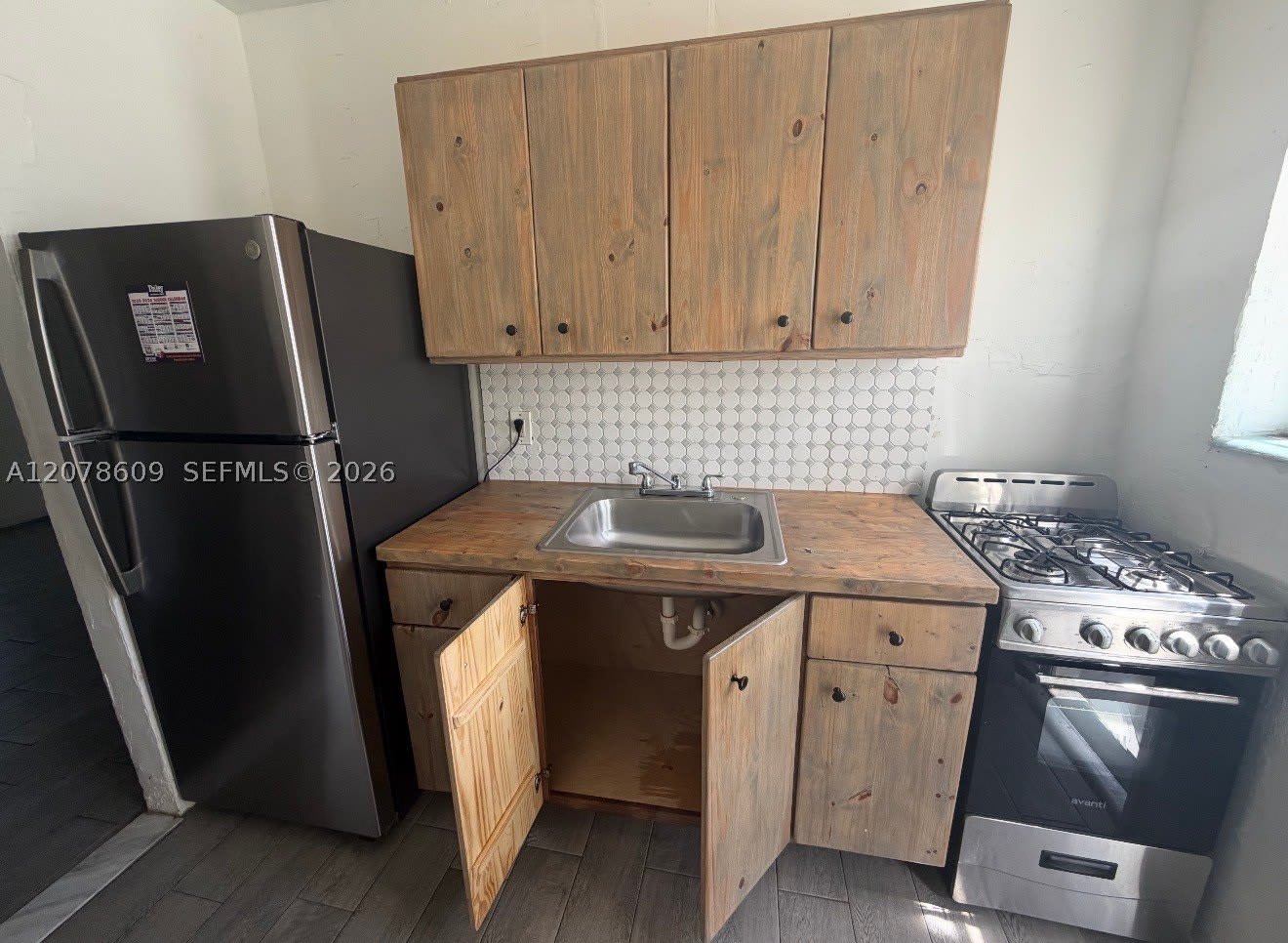 745 Nw 100Th St – photo 1