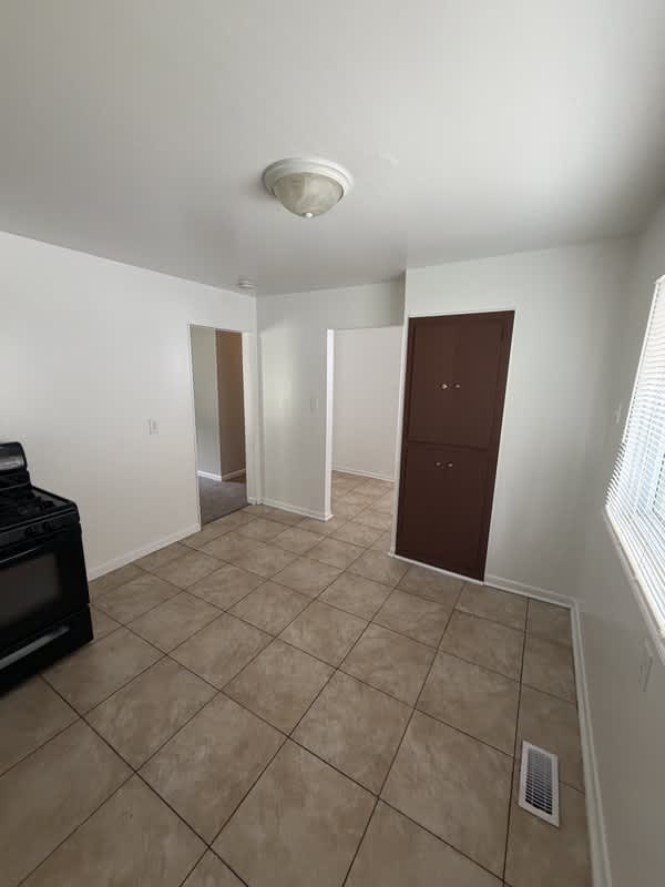 29708 Grandview Street – photo 5