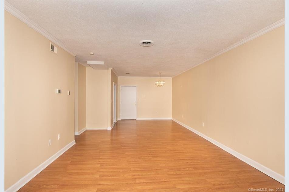90 Kane St – photo 3