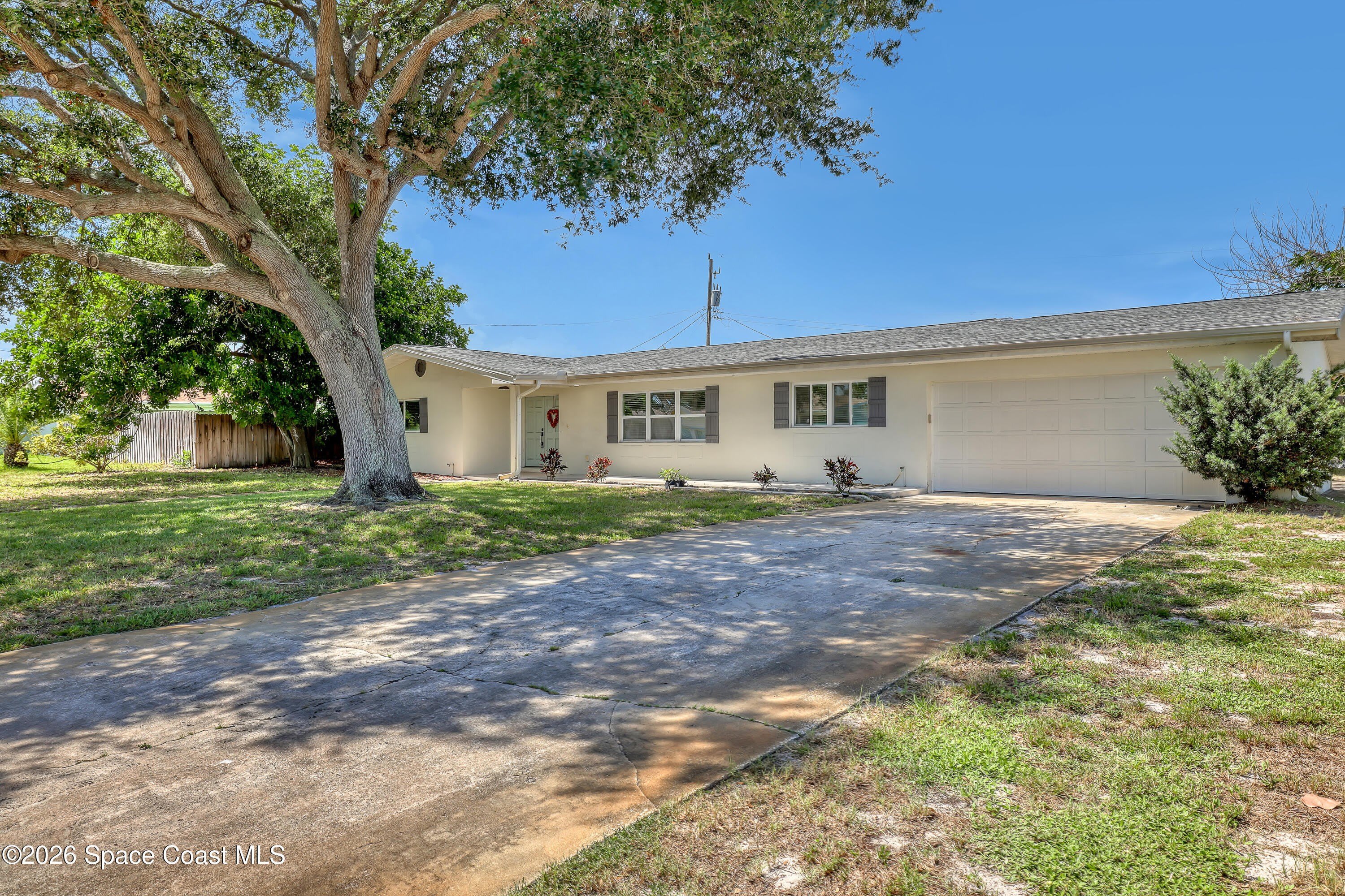 580 Pine Tree Drive – photo 1