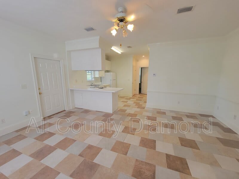 2617 Cypress Street – photo 3