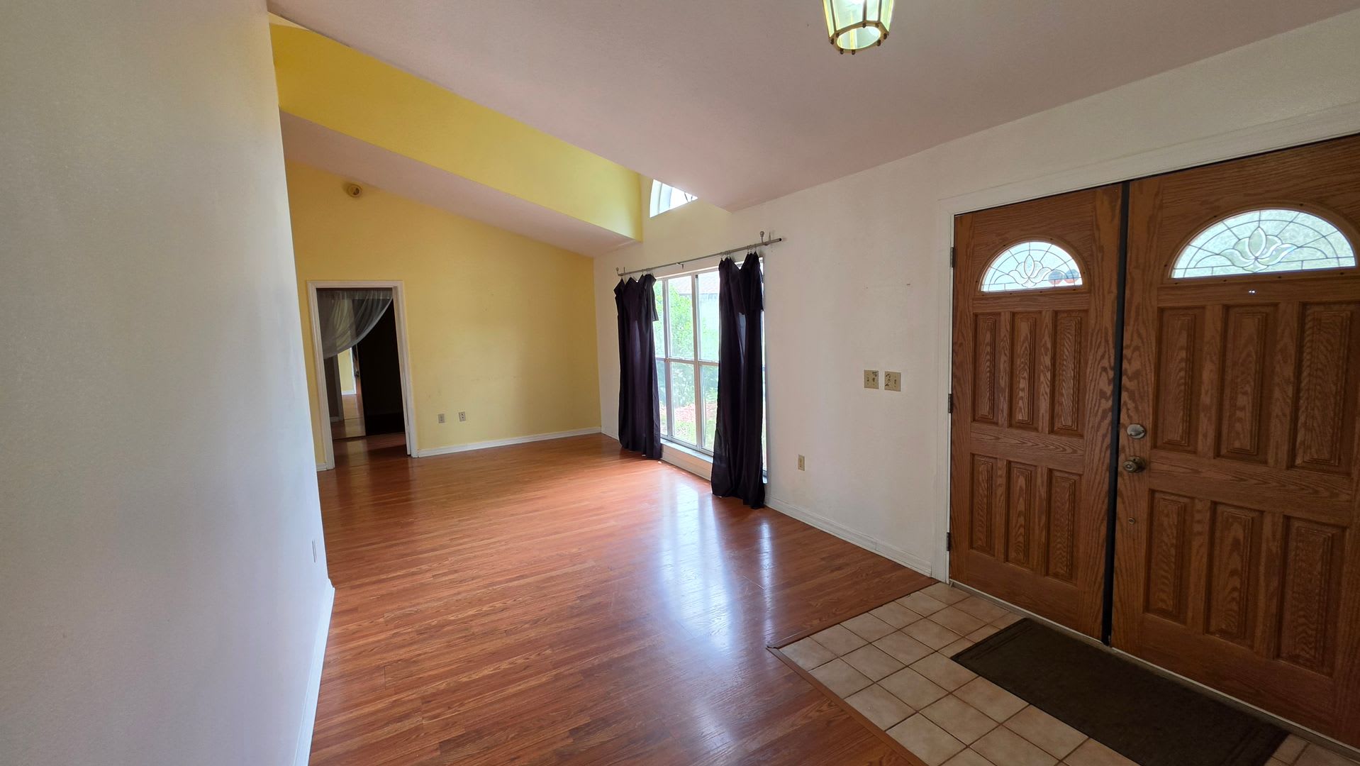 3 Bed, 3 Bath, 2 Car garage. – photo 3