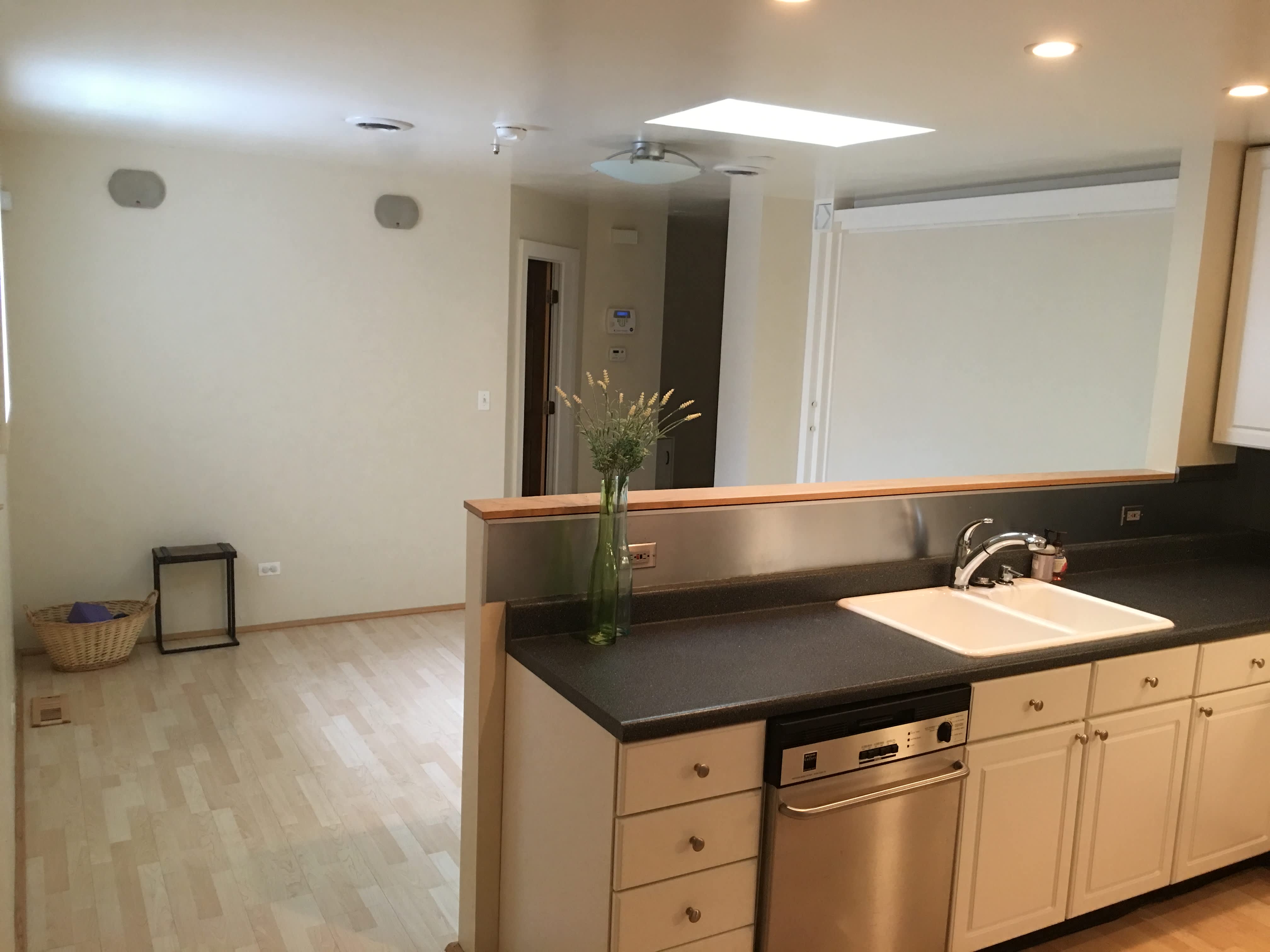 519 North May Street – photo 5