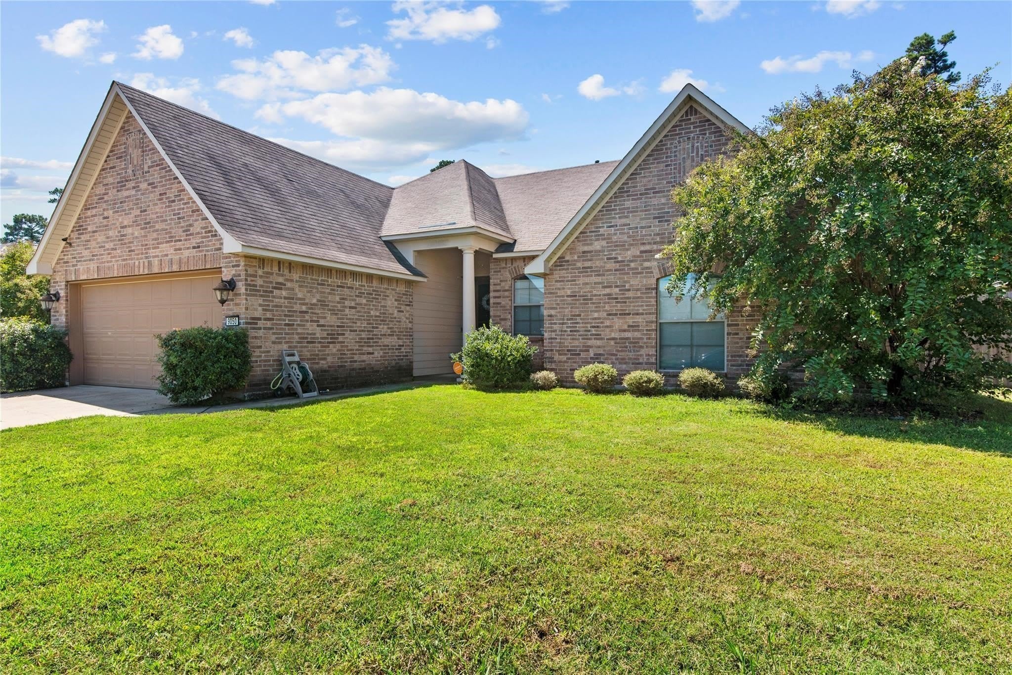 9050 Toplecot Drive – photo 2