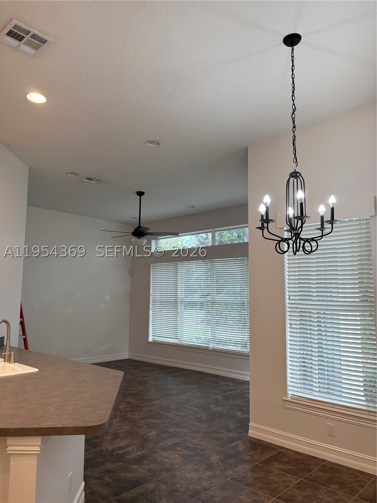18265 SE Ridgeview Dr – photo 5