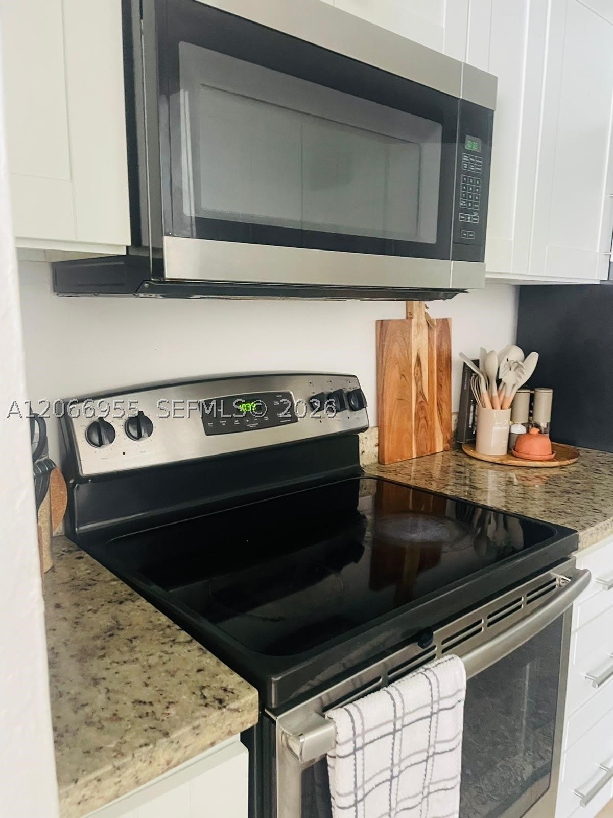 10393 N Kendall Dr – photo 5