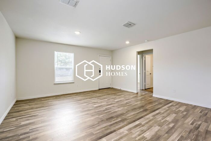 905 Olive Street – photo 3