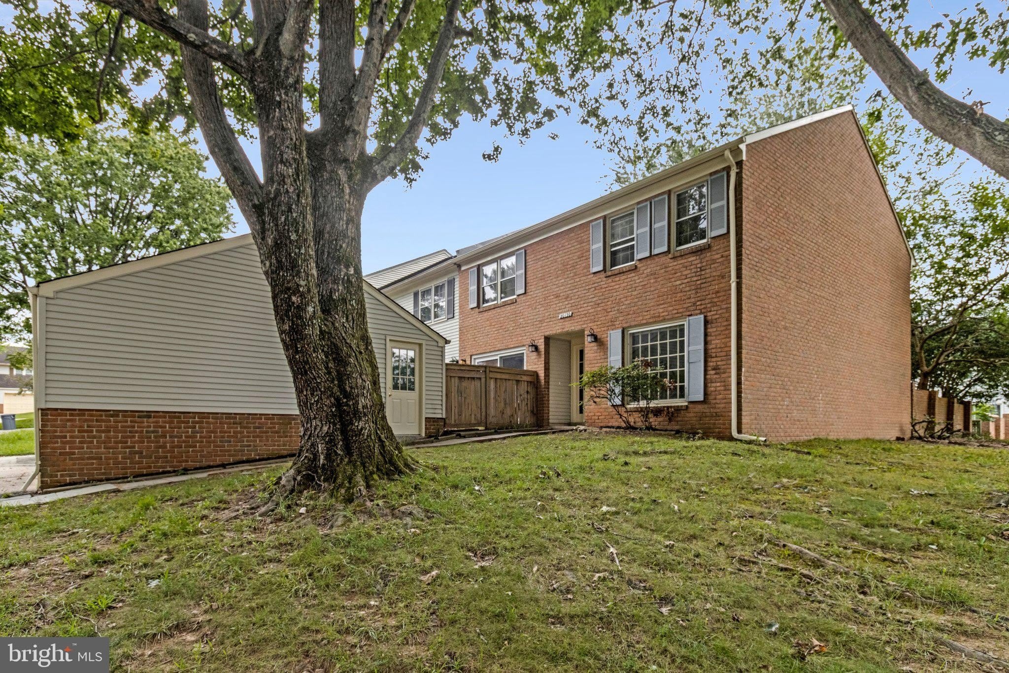 20130 WARINGWOOD Way – photo 1
