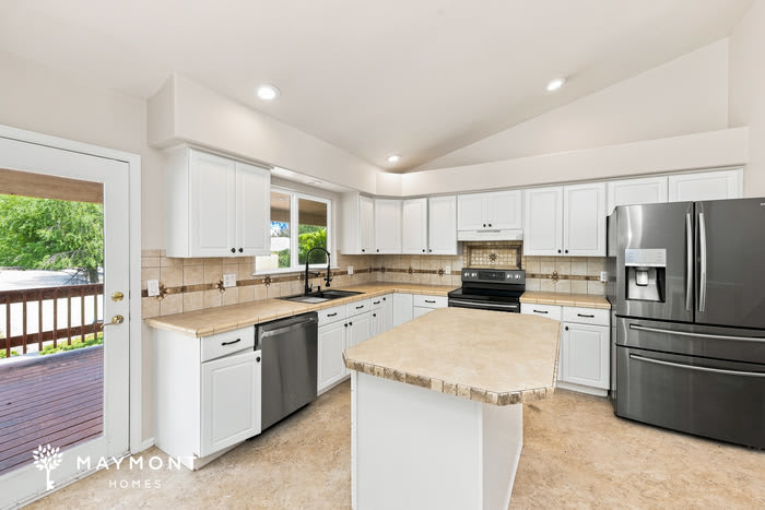 421 West Littler Drive – photo 5
