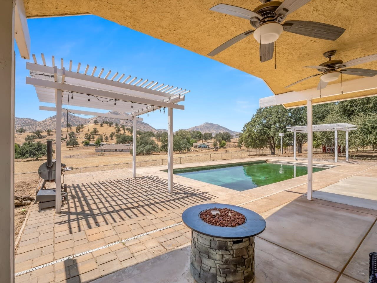 6319 Lupine Dr – photo 4