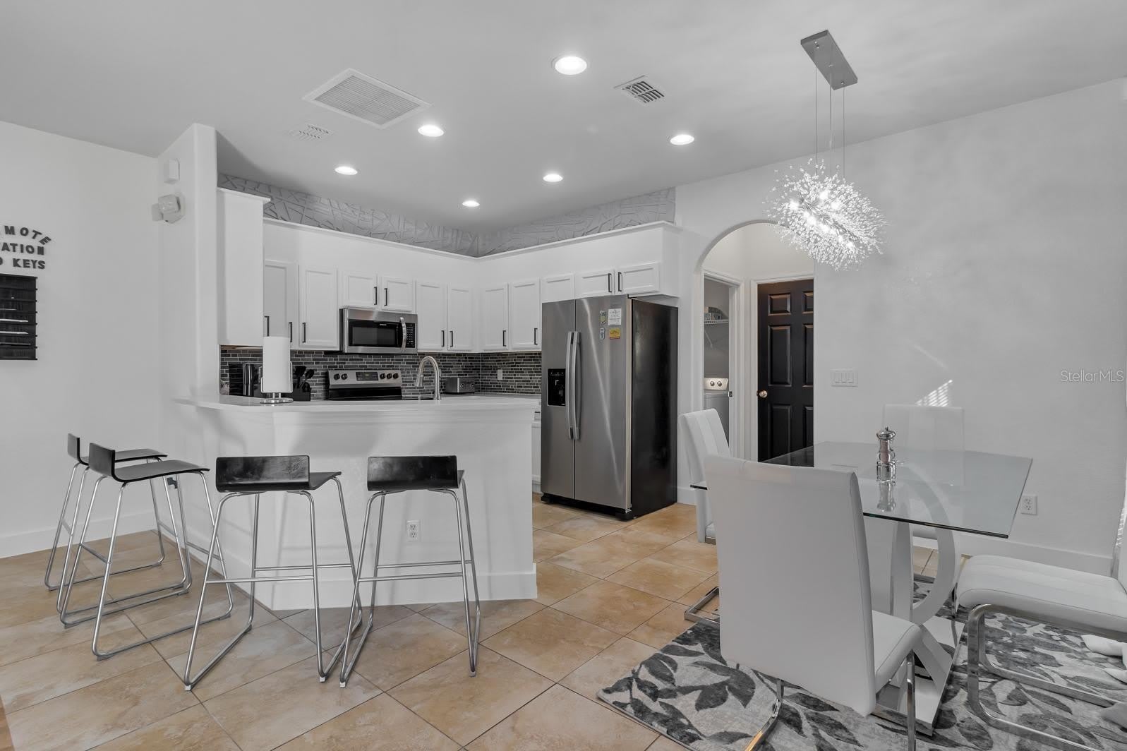 16748 LAZY BREEZE Loop – photo 4