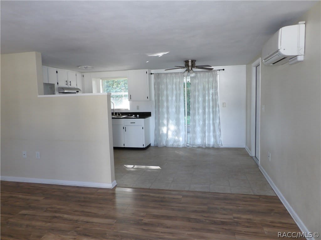 3 S Davis Street – photo 2