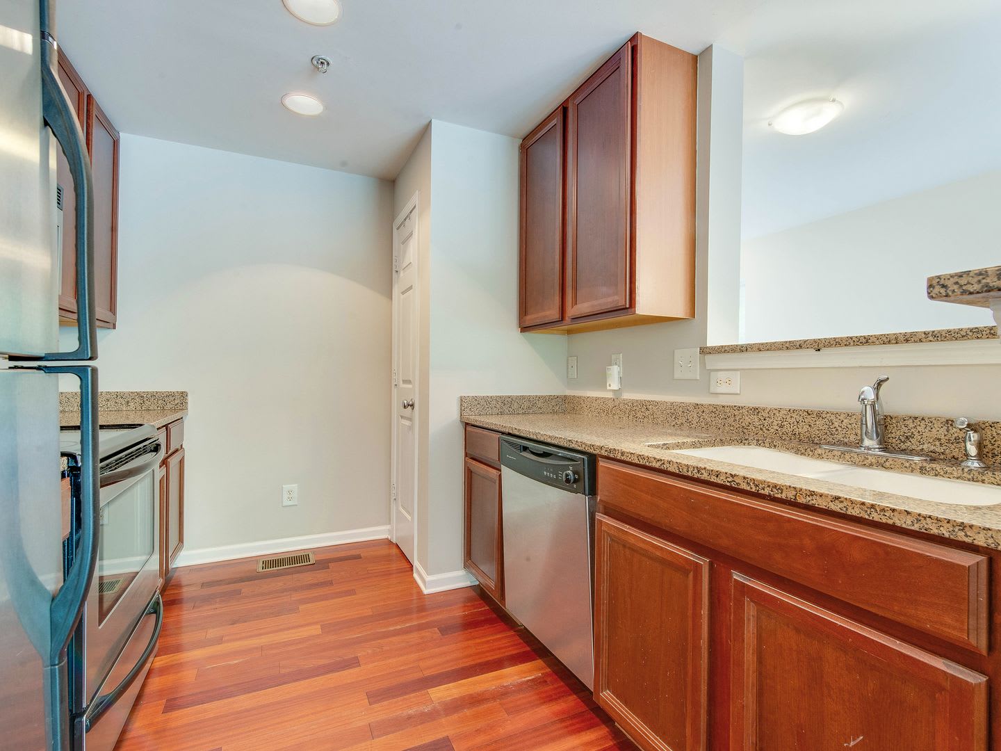 Updated condo in Charlotte's vibrant and fun Arts District, NoDa – photo 3