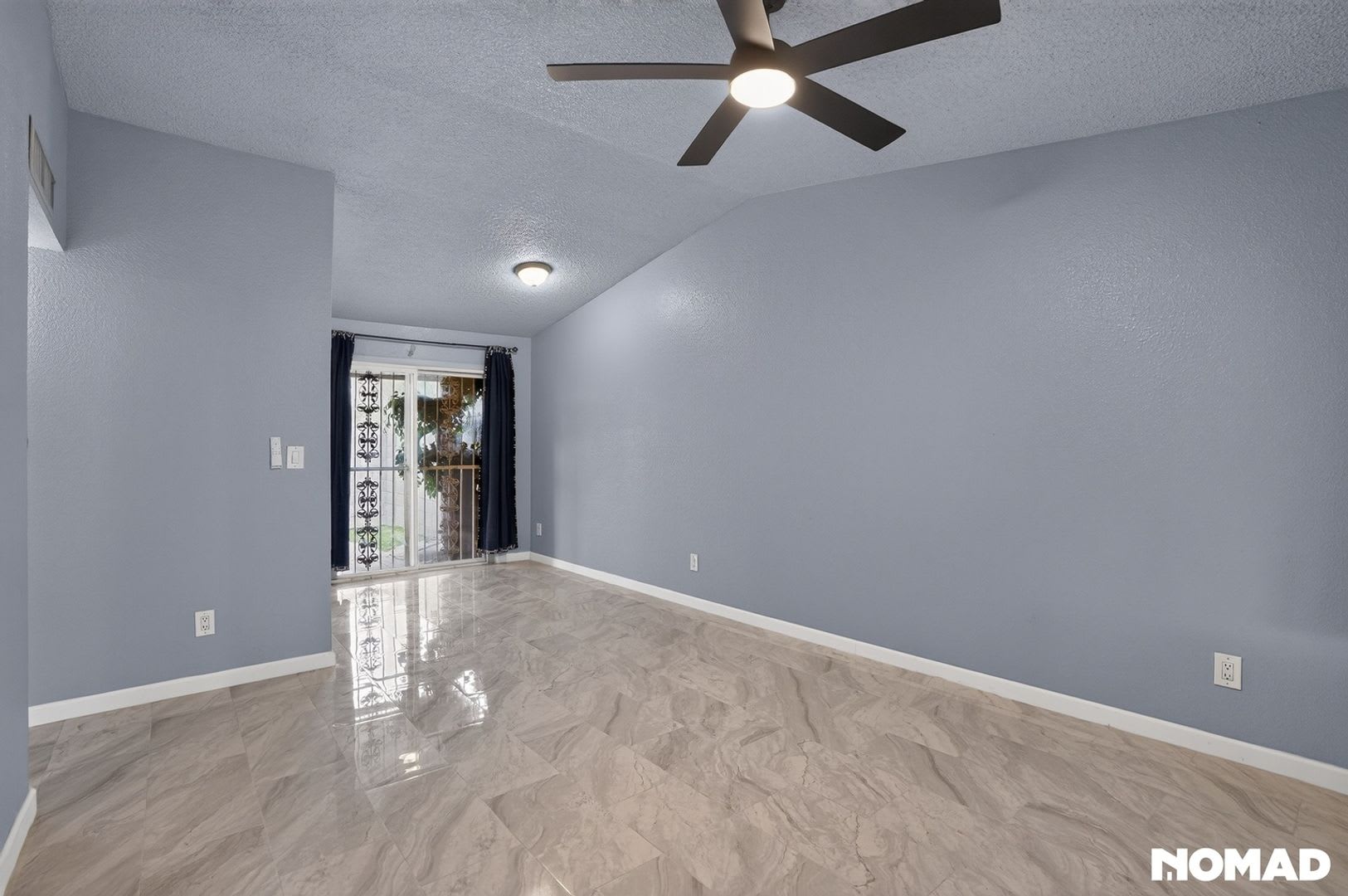 Charming 1BR Townhome in Phoenix – photo 3