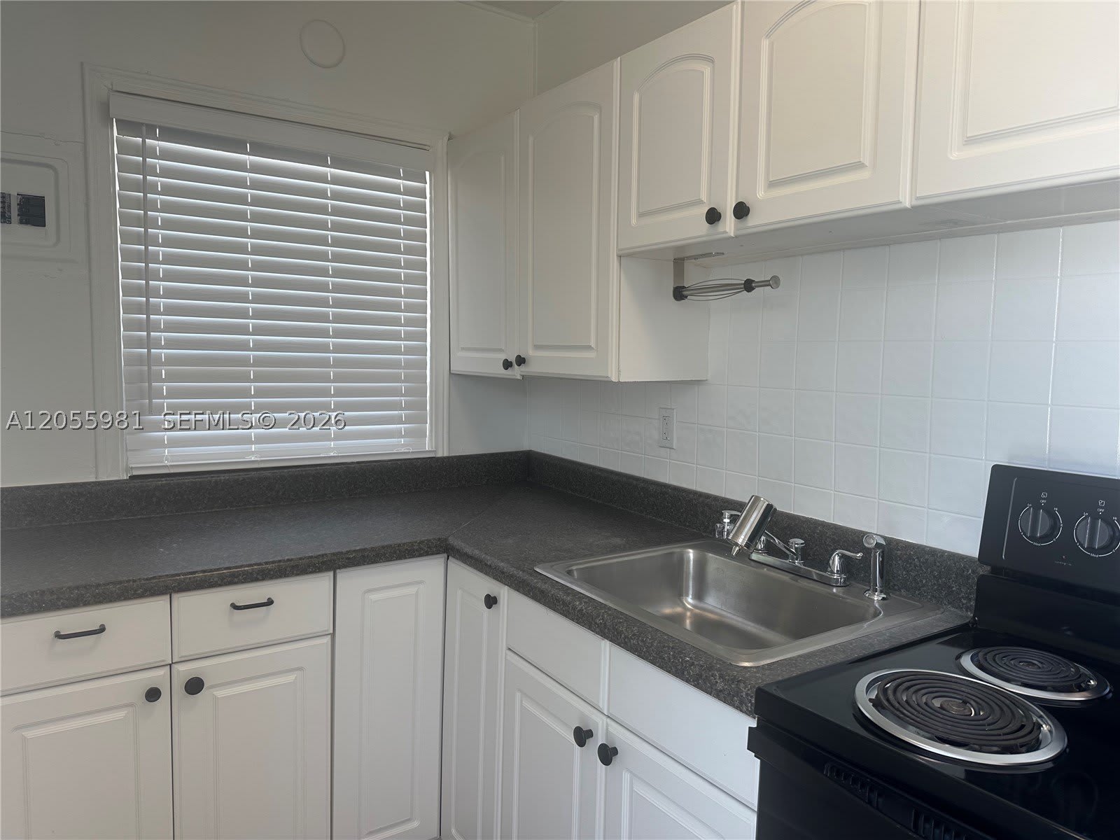 4249 Bougainvilla Dr – photo 3