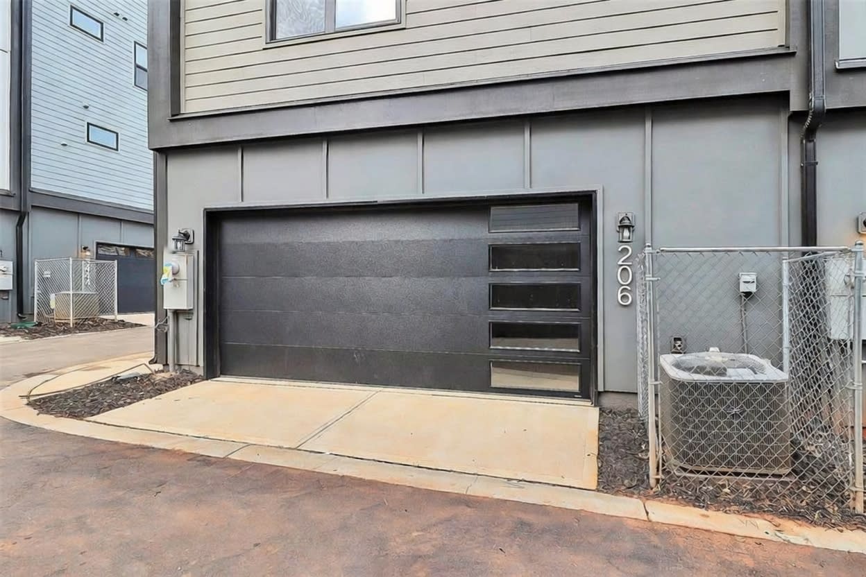 3436 Brookshire Boulevard – photo 3